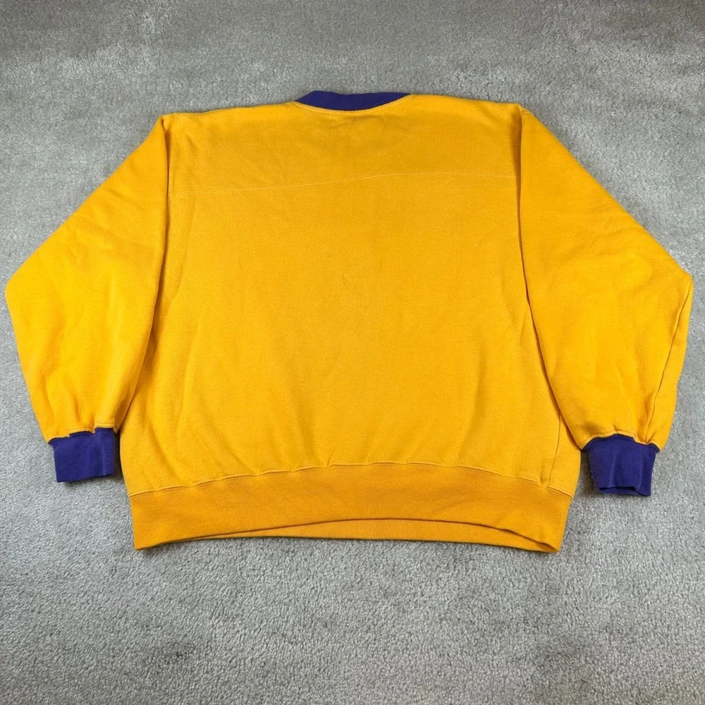 NFL Minnesota Vikings Sweatshirt Mens Medium Gold Purple Embroidered Crewneck